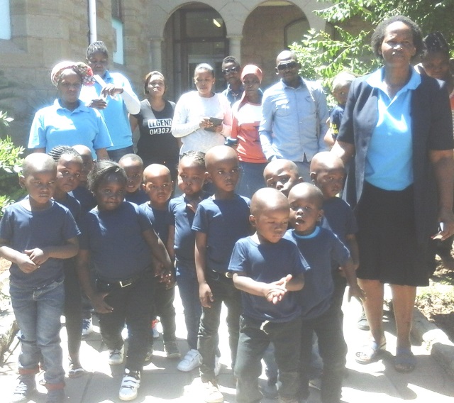 ALL ABOUT EDUCATION: Ikhwezi Lokusa Day Care Centre pre-schoolers from Lesseyton recently visited the museum in Komani. They also stopped in at Roydon Lodge and Lukhanji FM during the day   Picture: SUPPLIED
